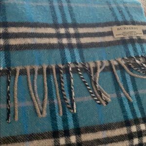 Burberry authentic Scarf.